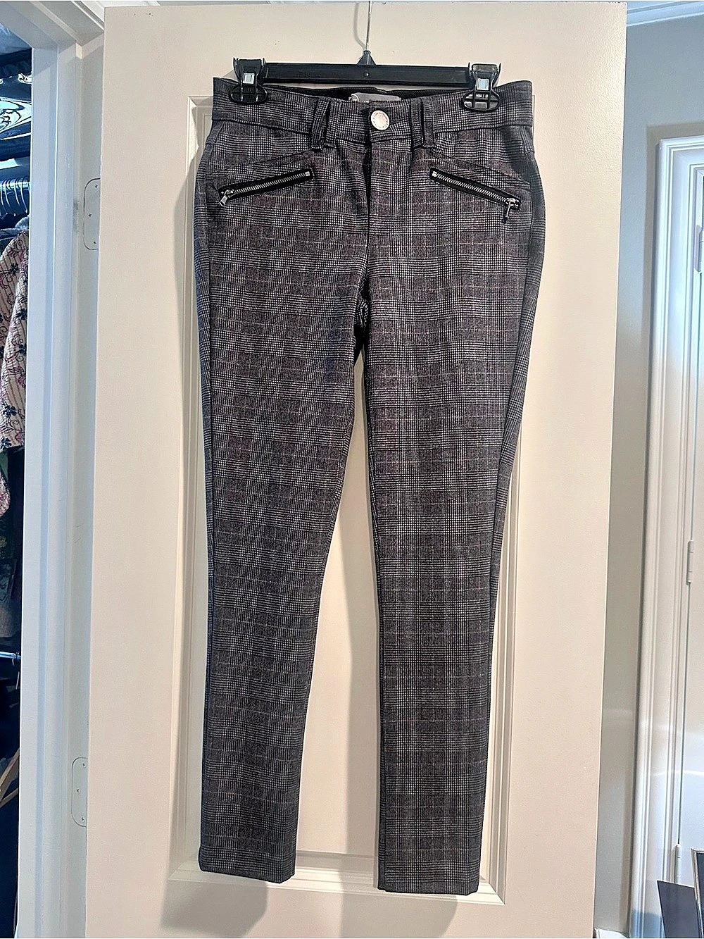 Wit & Wisdom Plaid Skinny Pants in Gray & Black Size 2 Like New